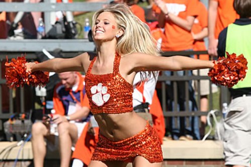 clemson-cheerleader