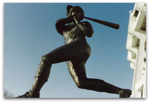 aaron-statue