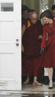 dalai lama 001 "Don't slip, Dalai"