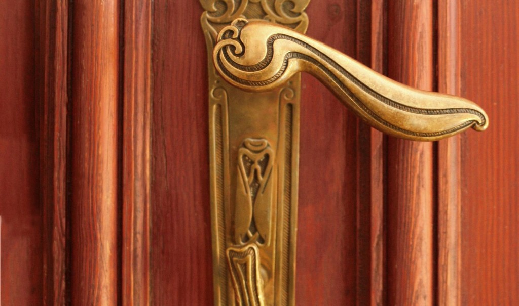 scdew door