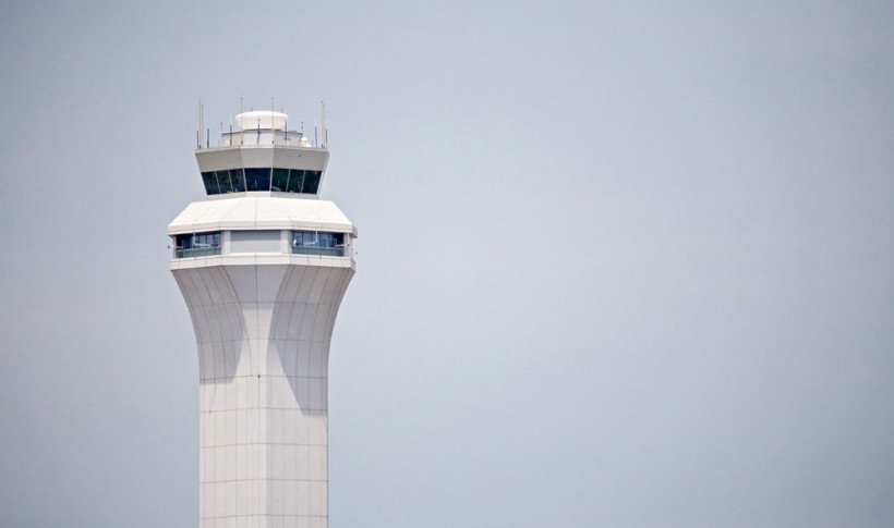 faa closing control towers