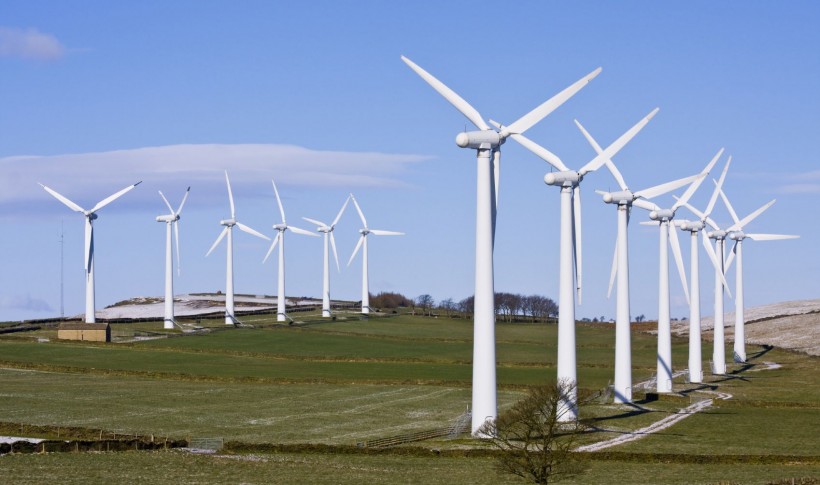 Wind turbines in windfarm